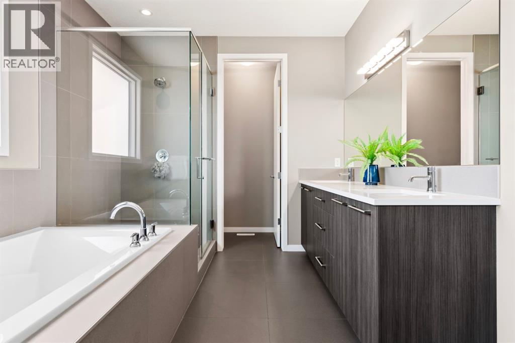 Single Family House for Sale in  West Grove Point SW West Springs Calgary 