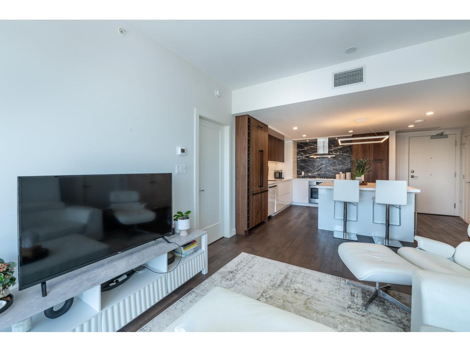 707 1526 FINLAY STREET, White Rock