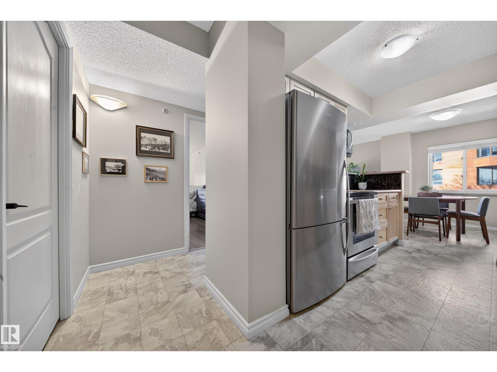#205 10130 114 ST NW - 14