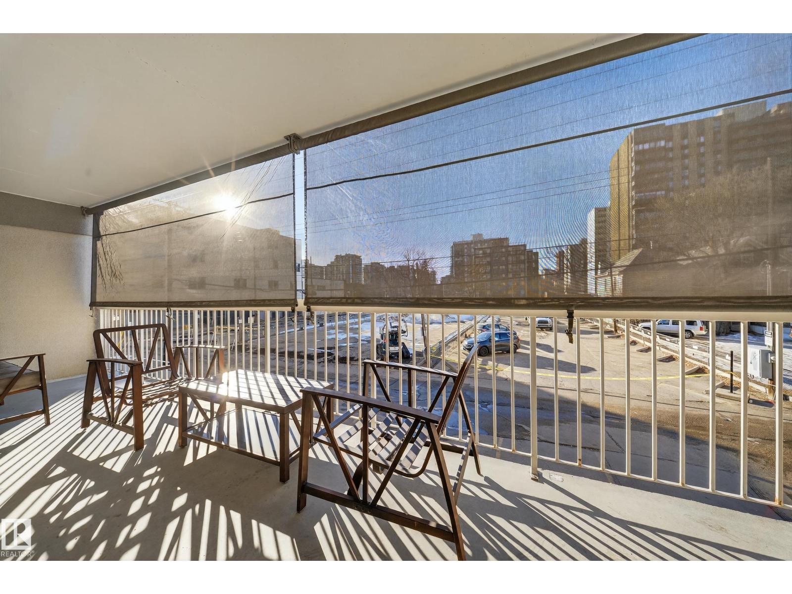 #205 10130 114 ST NW - 33