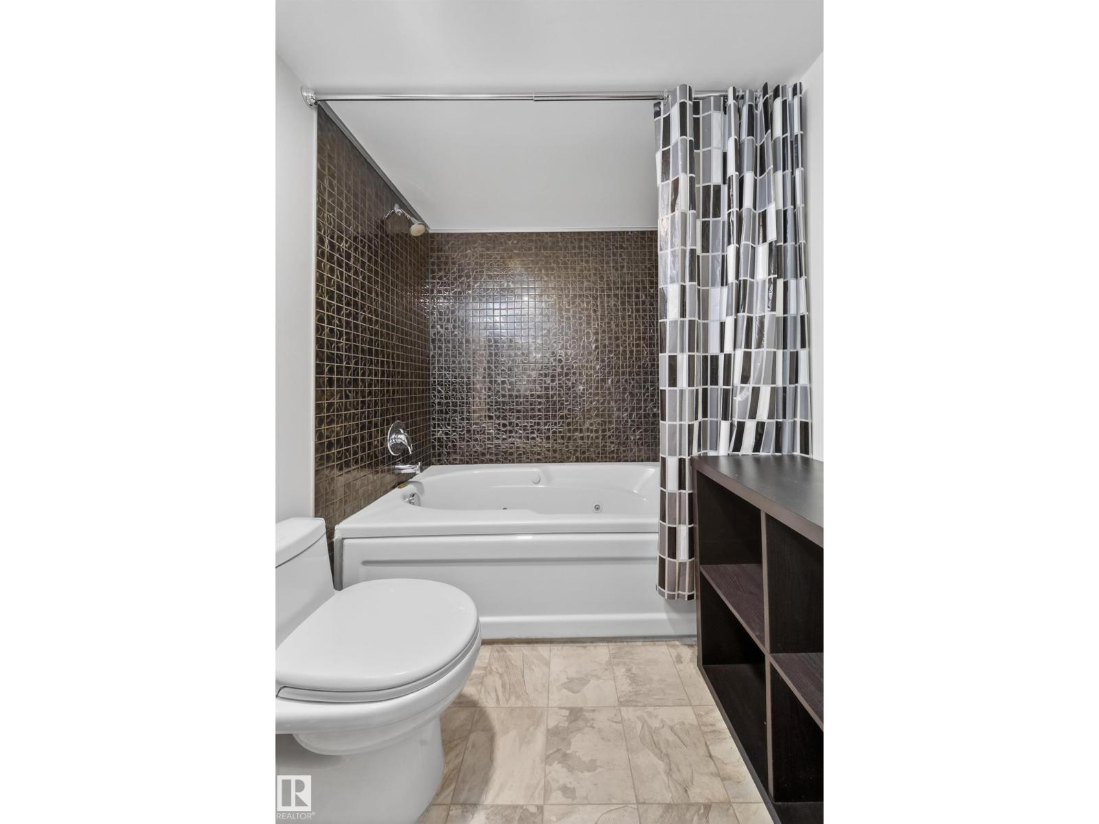 #205 10130 114 ST NW - 44