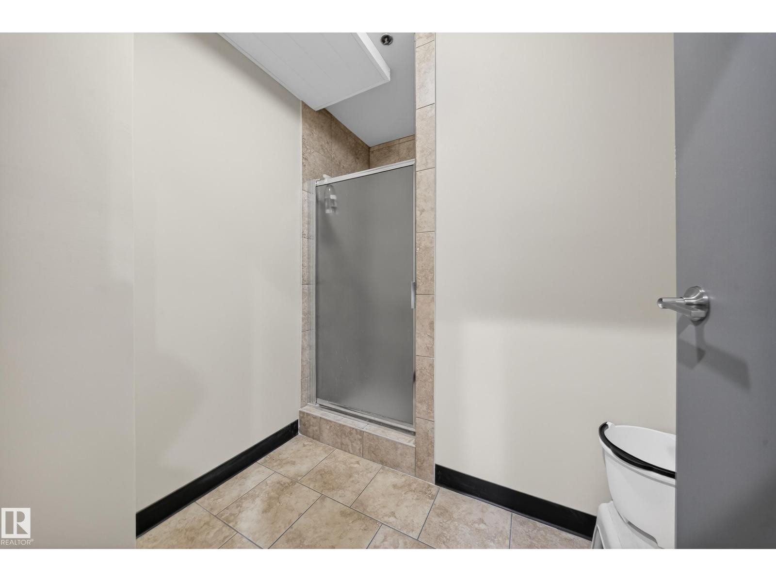 #205 10130 114 ST NW - 52