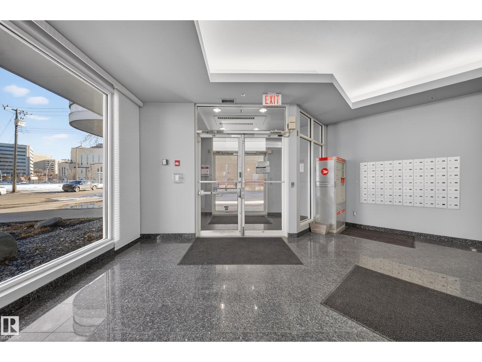 #205 10130 114 ST NW - 54
