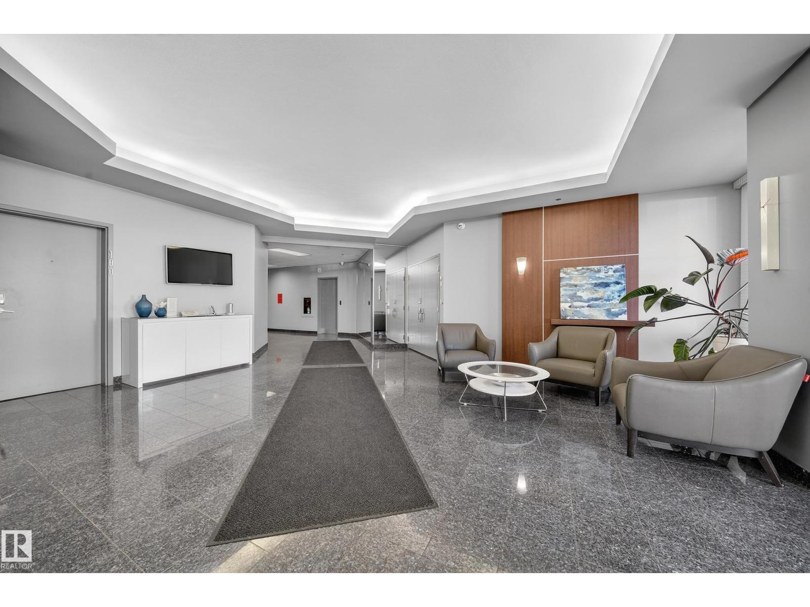 #205 10130 114 ST NW - 55