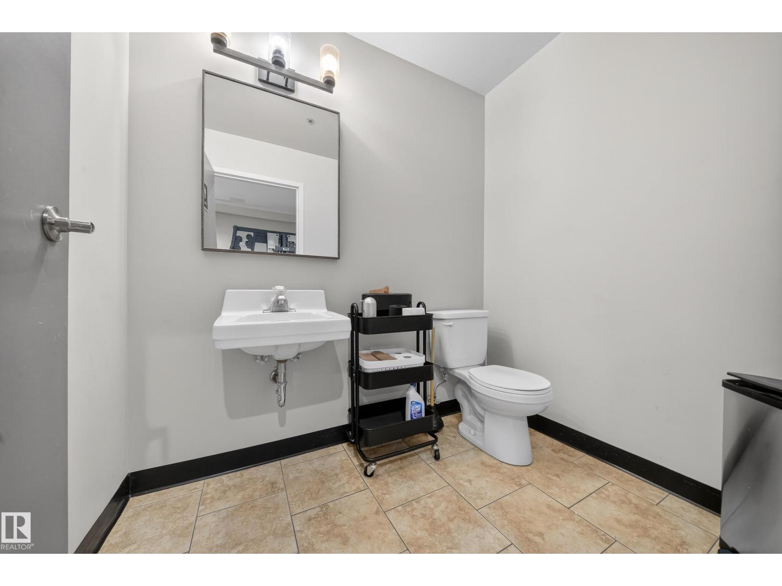 #205 10130 114 ST NW - 53