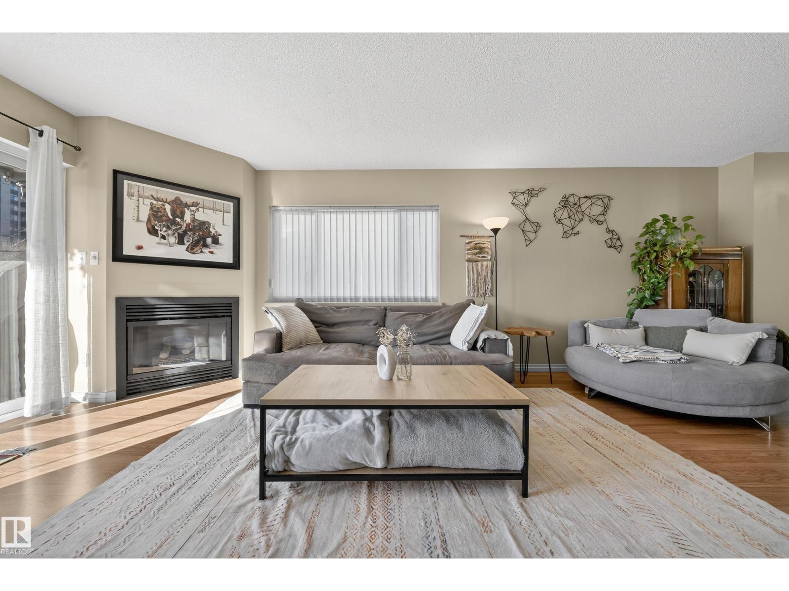 #205 10130 114 ST NW - 24