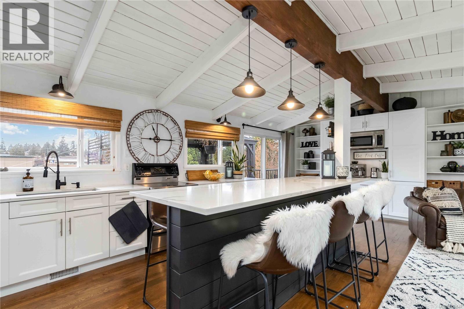  580 Baker Street, Saanich