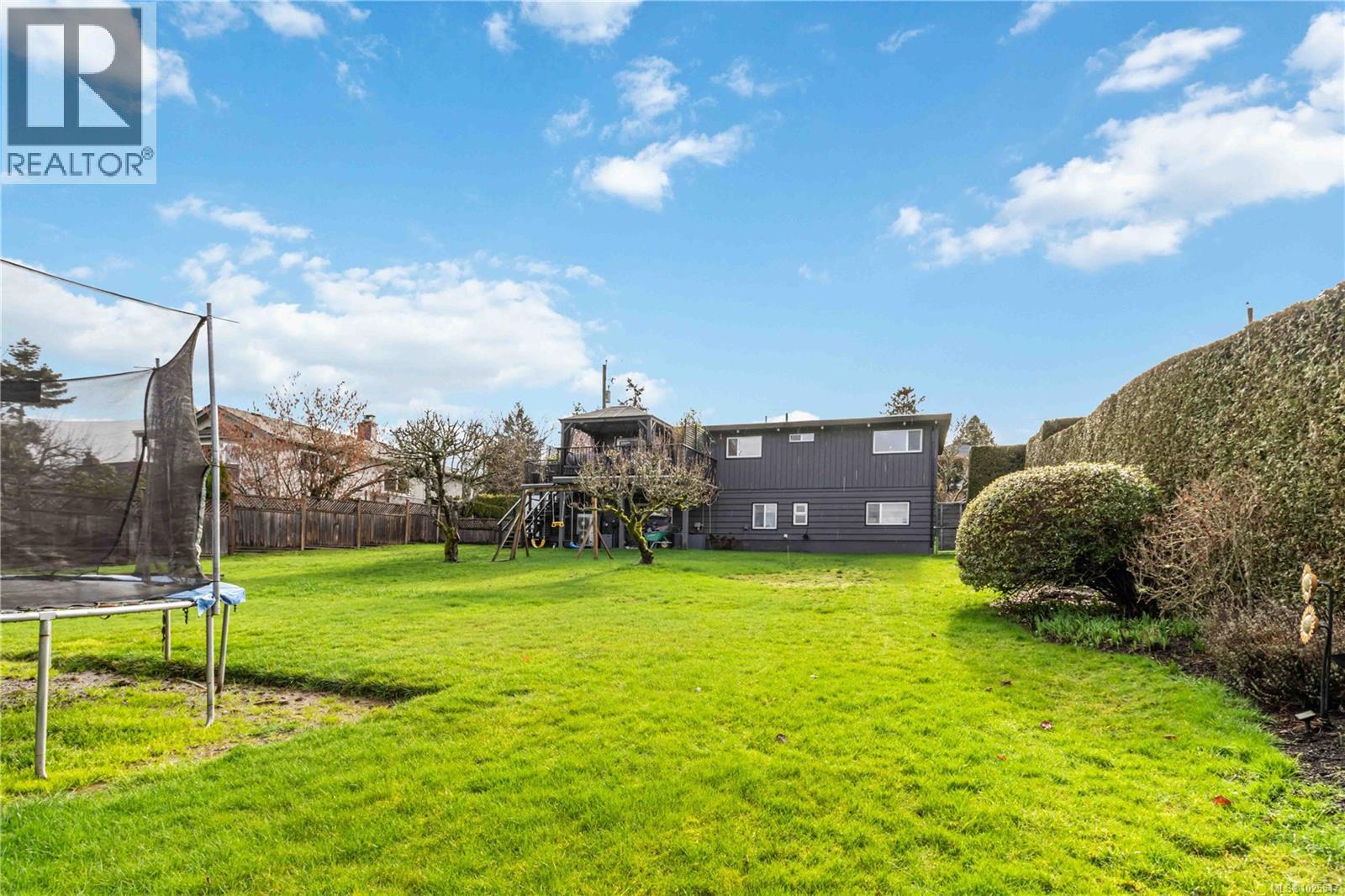  580 Baker Street, Saanich