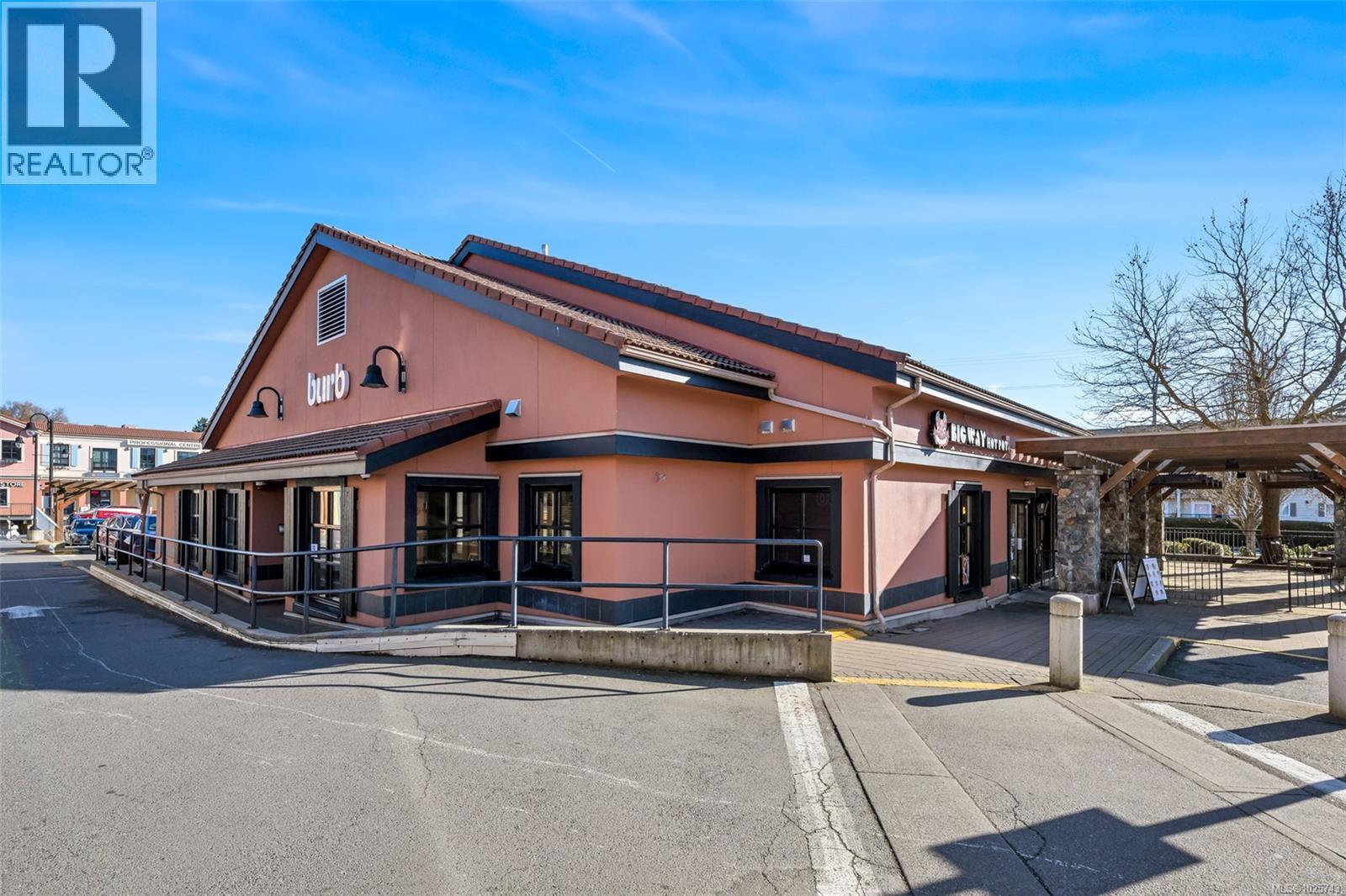 210 1642 McKenzie Avenue, Saanich