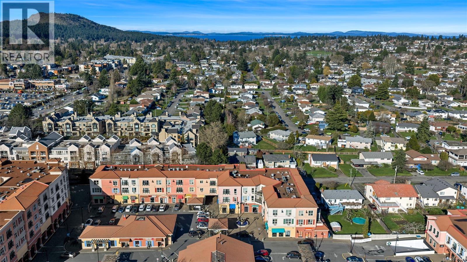 210 1642 McKenzie Avenue, Saanich