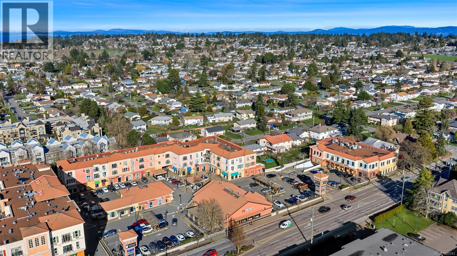 210 1642 McKenzie Avenue, Saanich