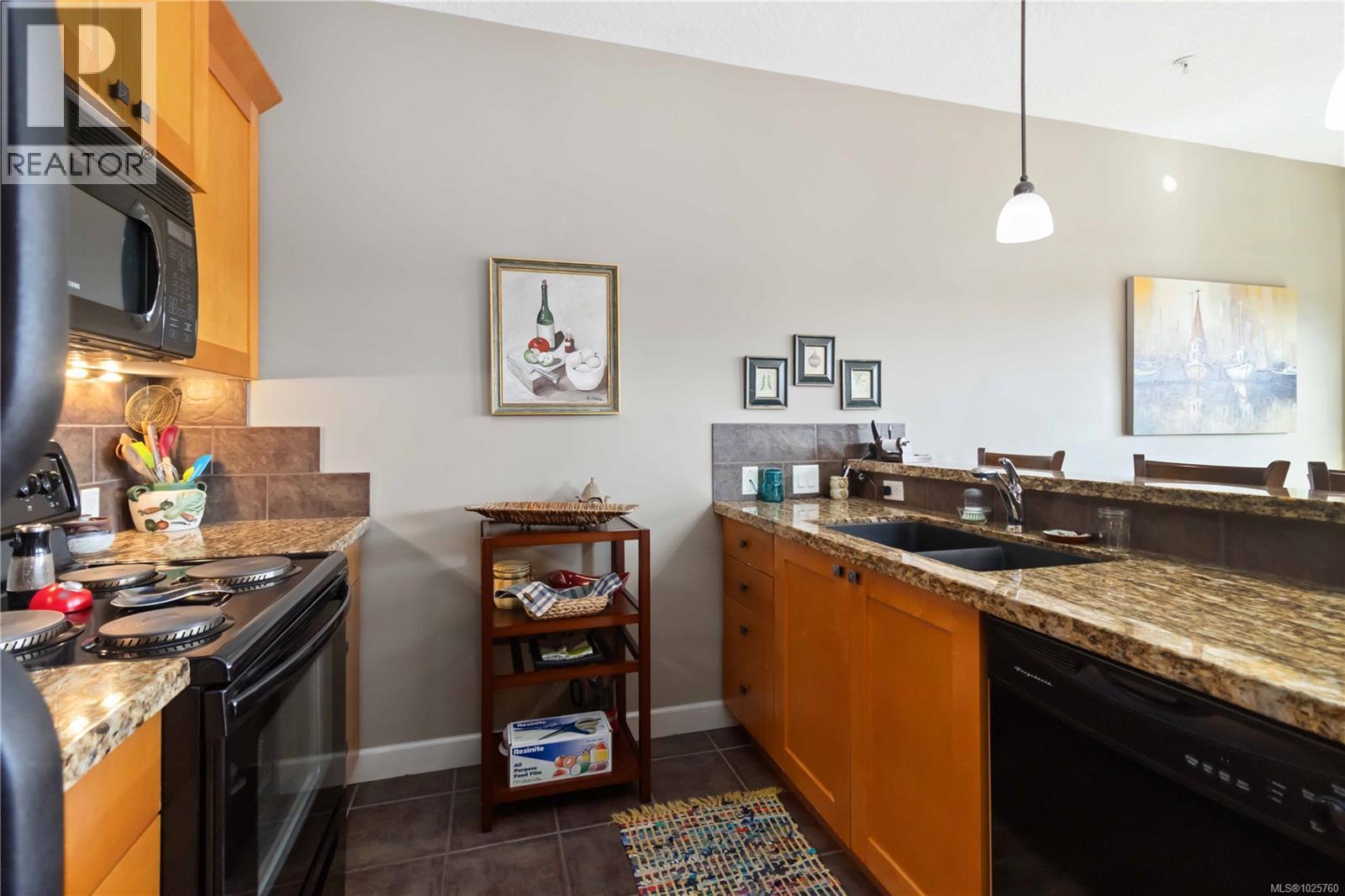 128 6971 West Coast Rd, Sooke