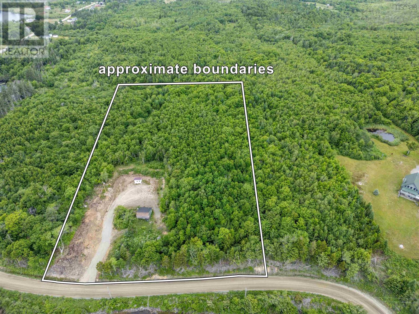 Property photo of 341 Bonnefant Road