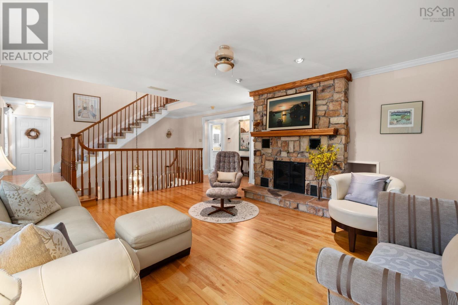 Property 24 of 44 of 940 Young Avenue