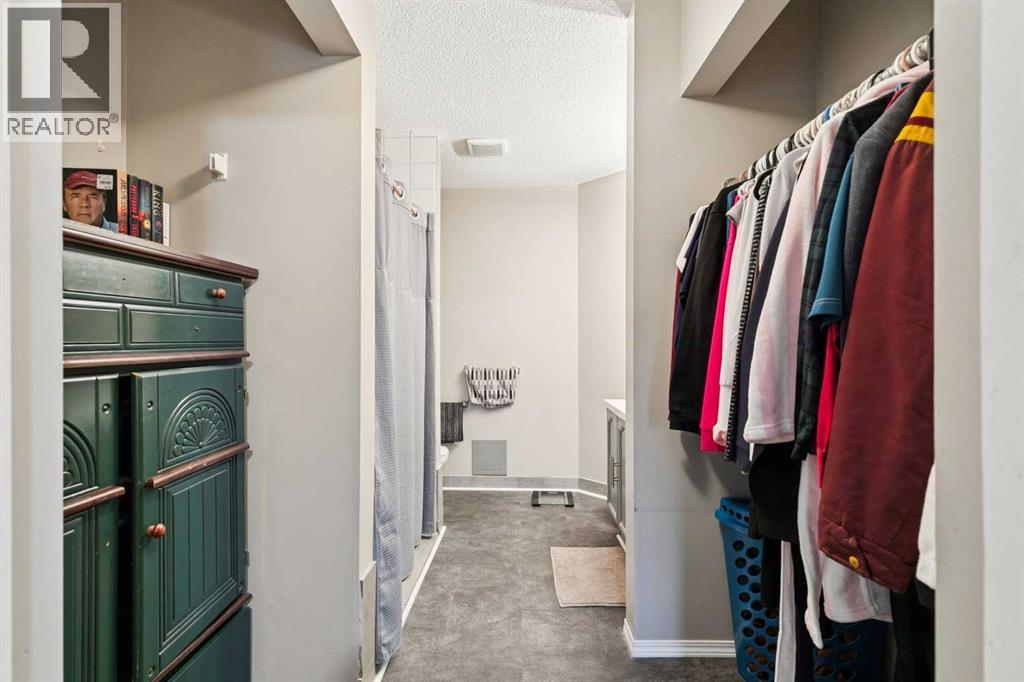 Single Family House for Sale in   Harvest Gold Manor NE Harvest Hills Calgary 