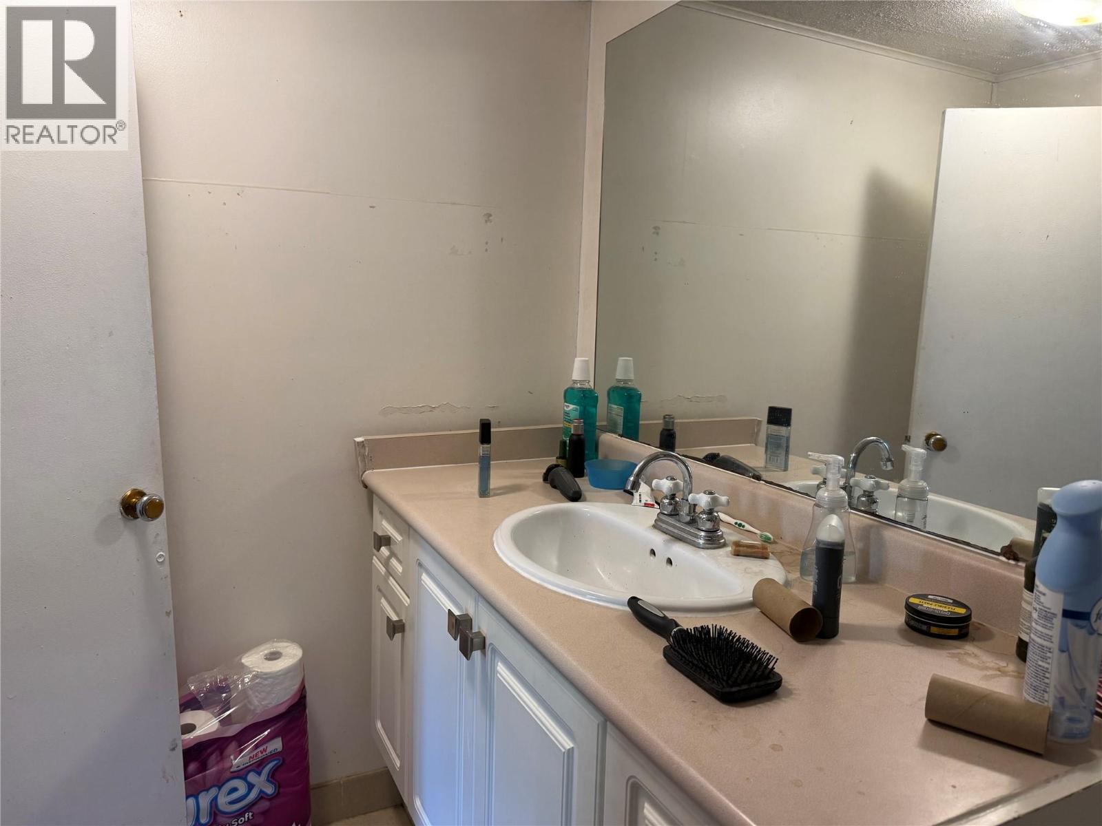  954 Glover Road, Trail