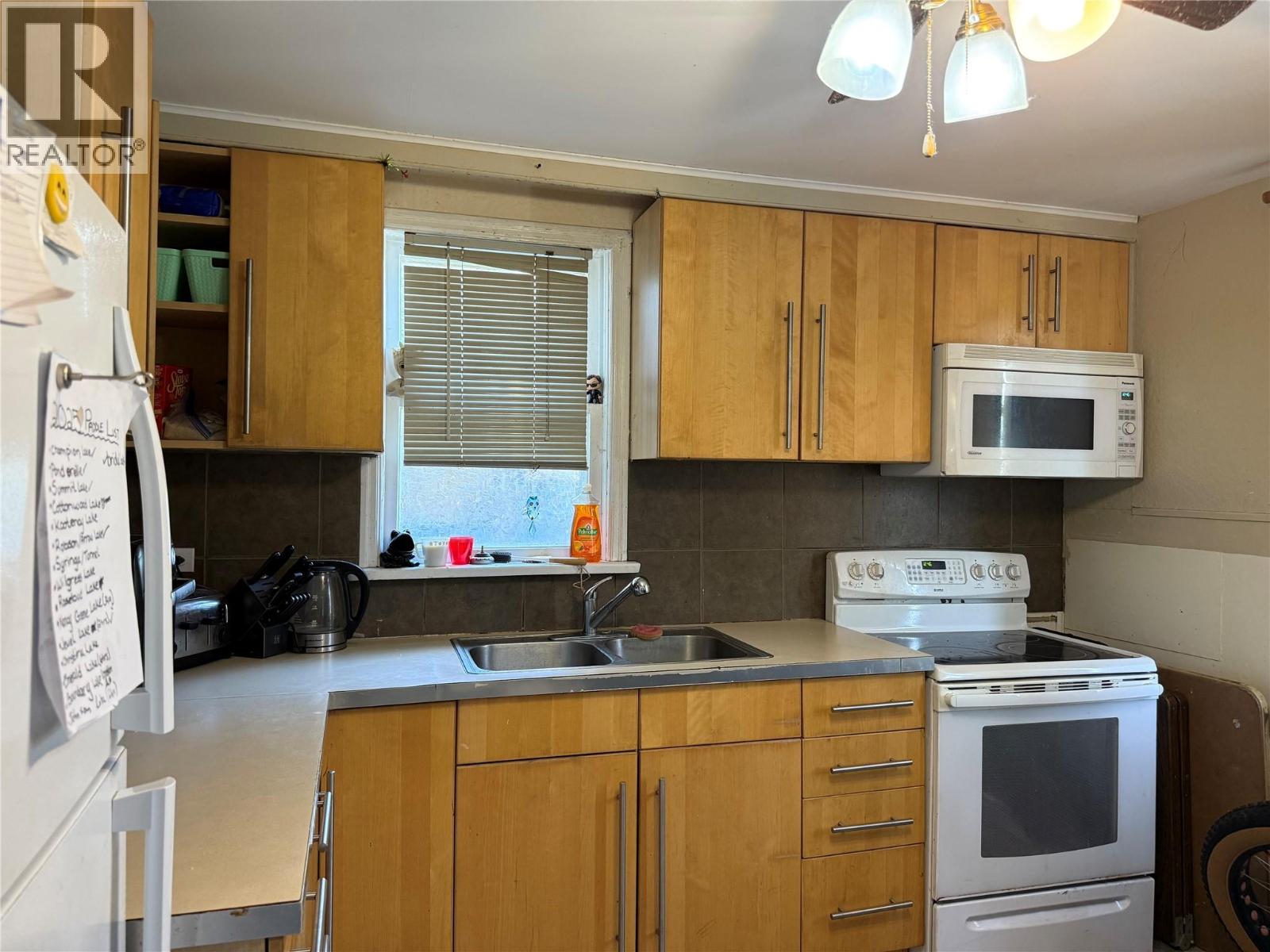  954 Glover Road, Trail