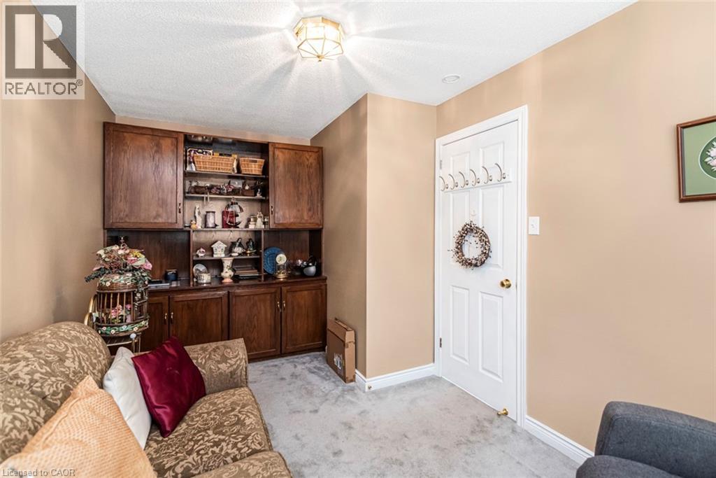 #36 10 WENTWORTH Drive - 17