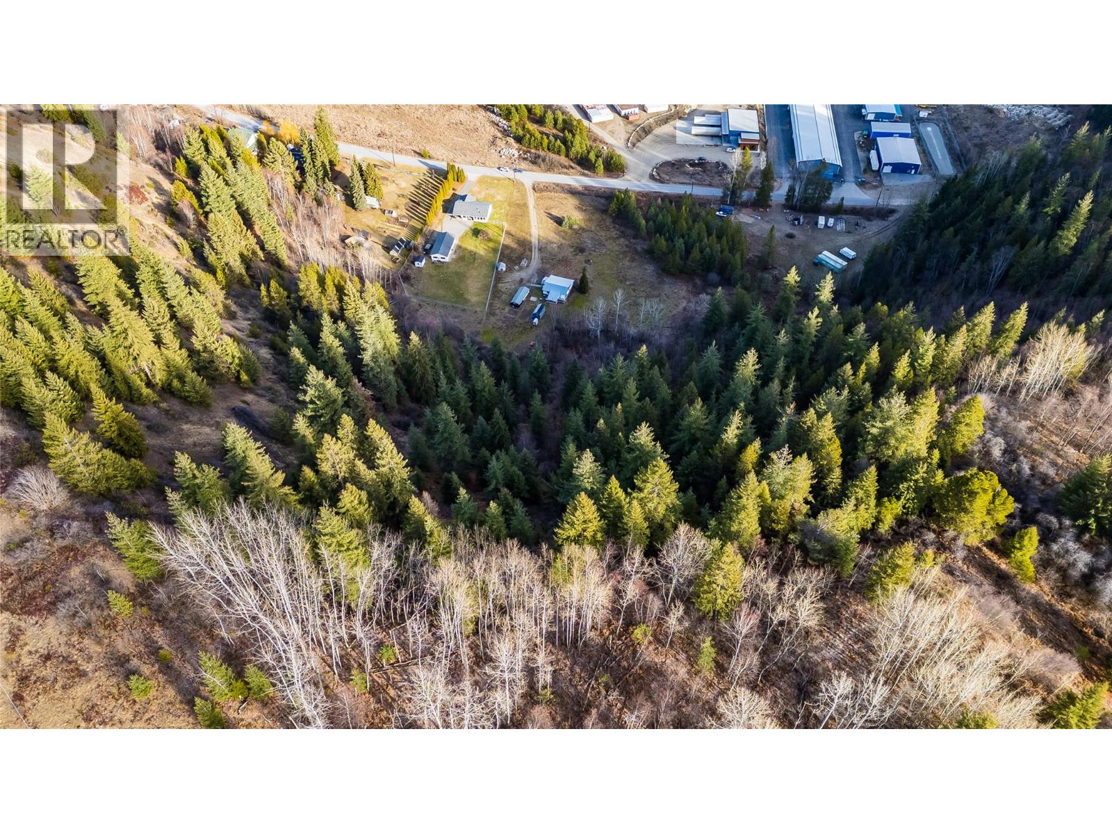 890 China Creek Road, Genelle