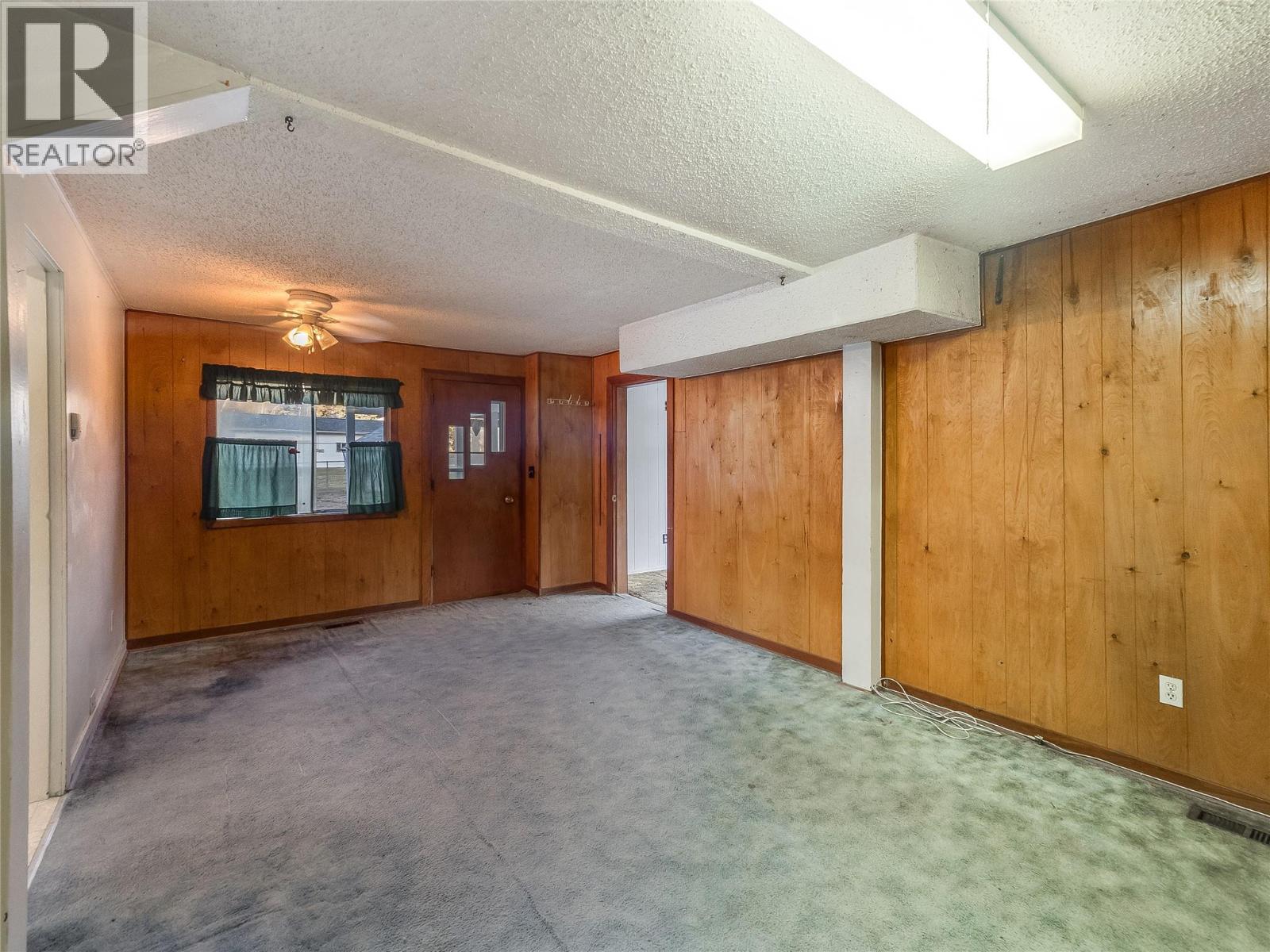 890 China Creek Road, Genelle