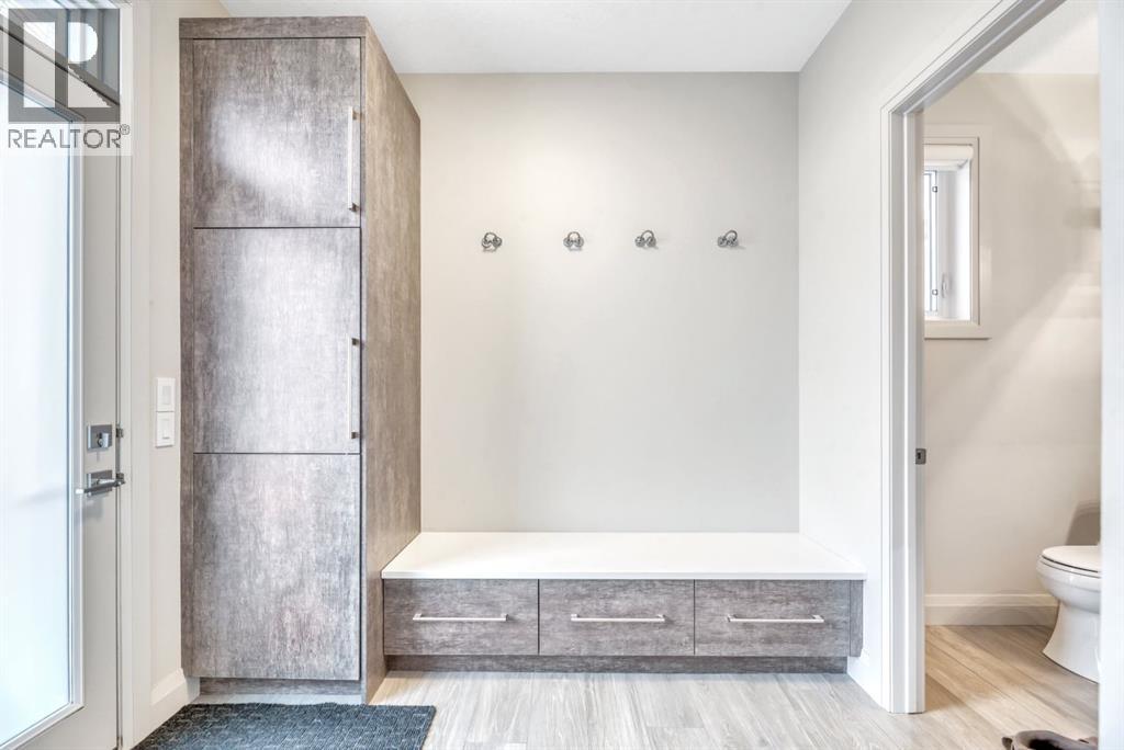 Single Family House for Sale in   Avenue NE Renfrew Calgary 