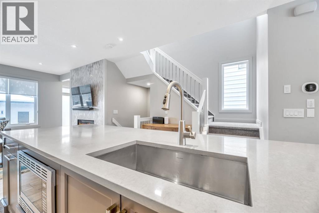 Single Family House for Sale in   Avenue NE Renfrew Calgary 