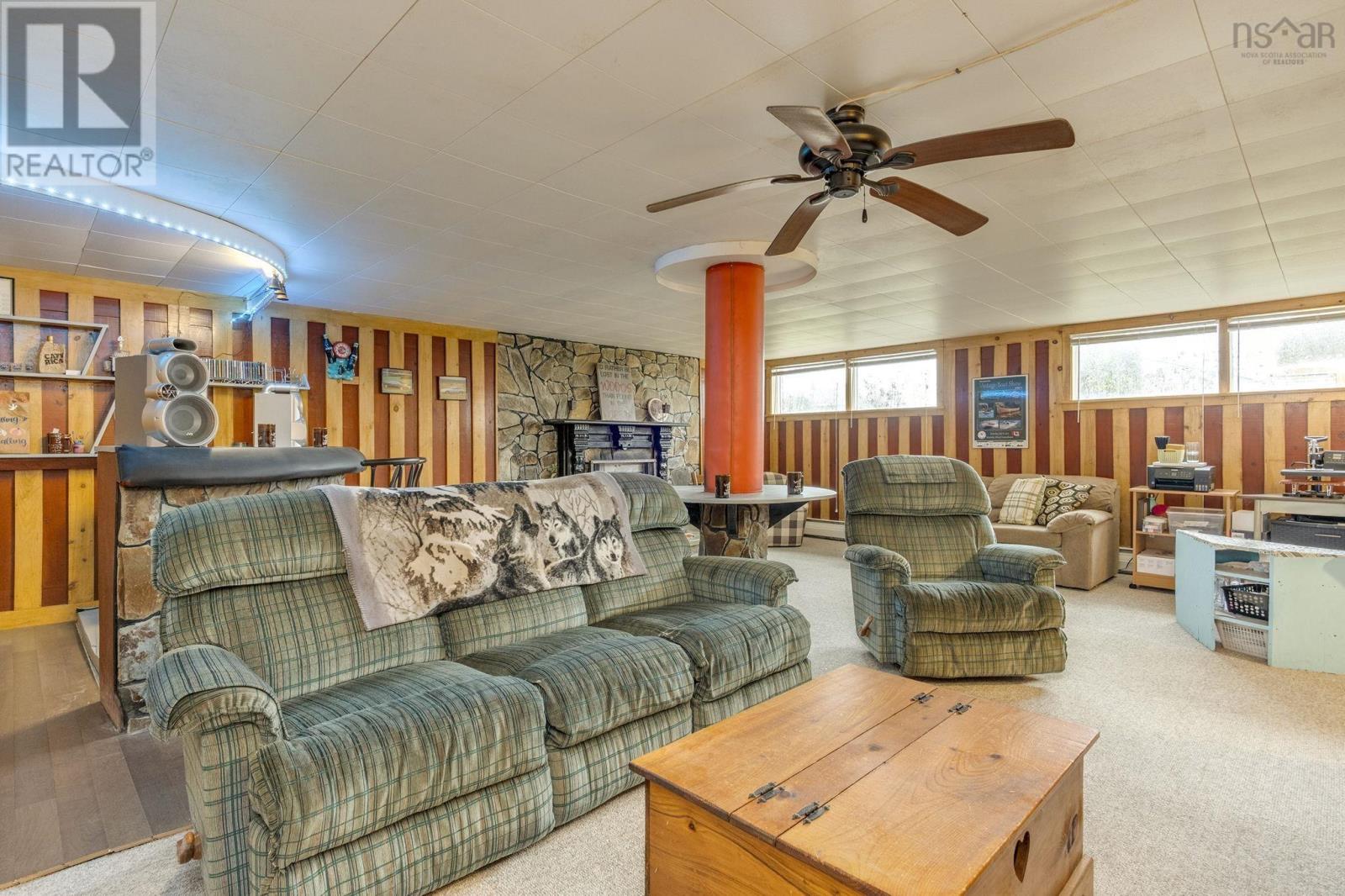 Property 28 of 40 of 1358 Hwy 1