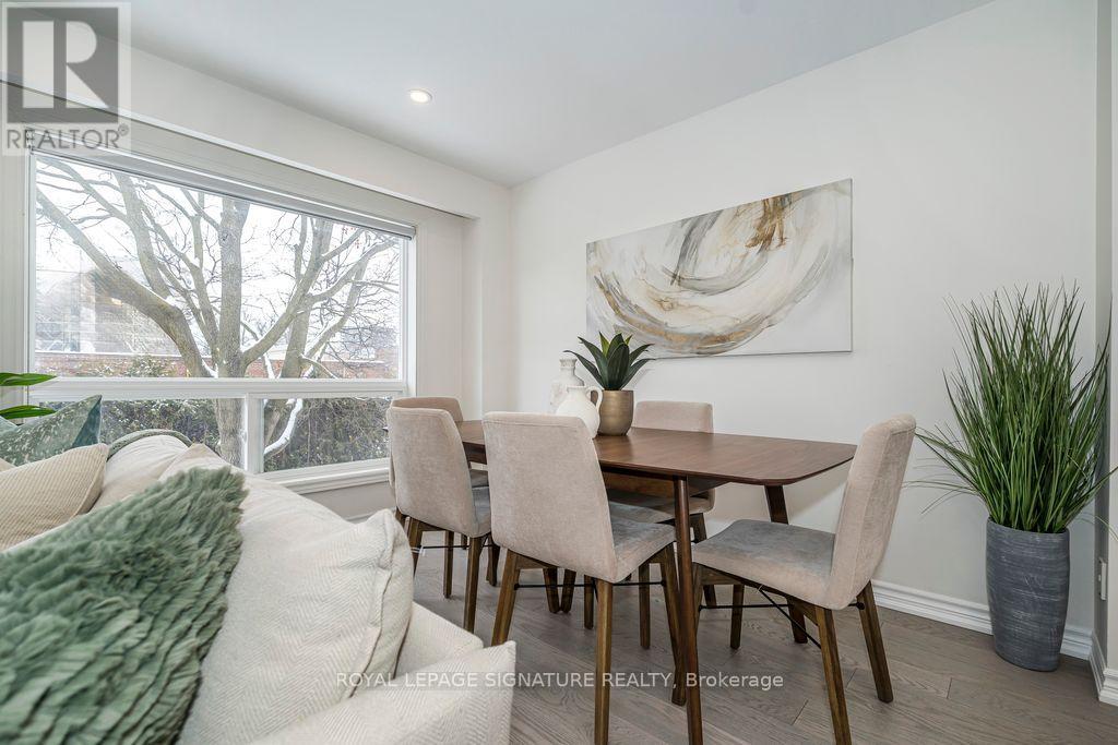 16 CORVUS STARWAY - Photo 4 of 24, Toronto (Henry Farm), Ontario