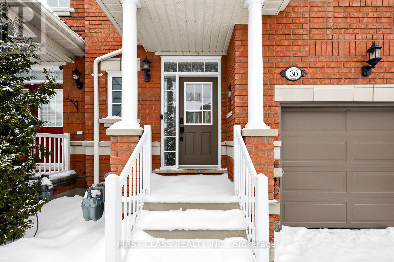 #36 8 TOWNWOOD DRIVE - 2