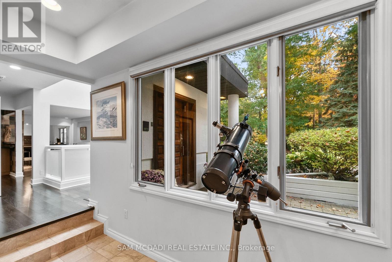 988 TENNYSON AVENUE - 23