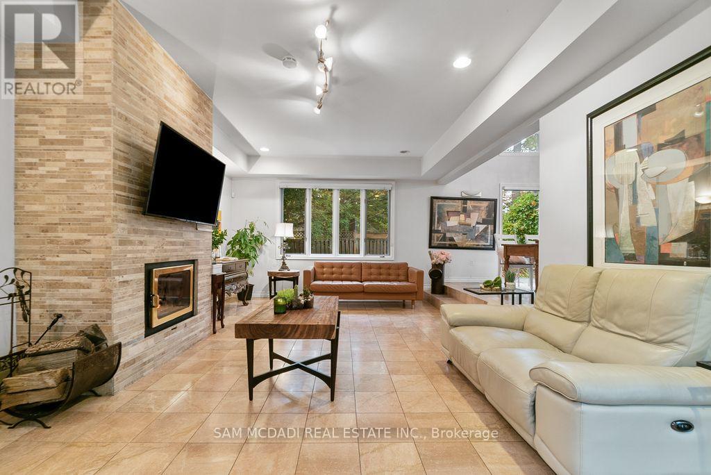 988 TENNYSON AVENUE - 27