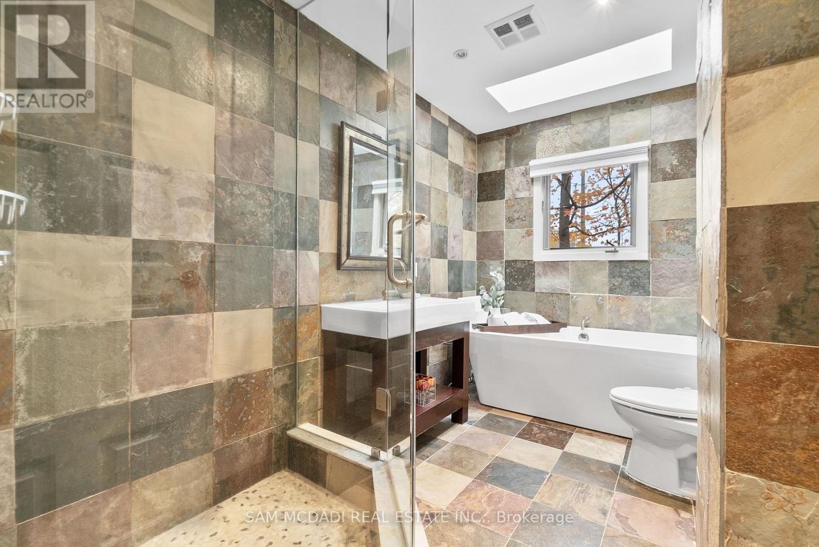 988 TENNYSON AVENUE - 32