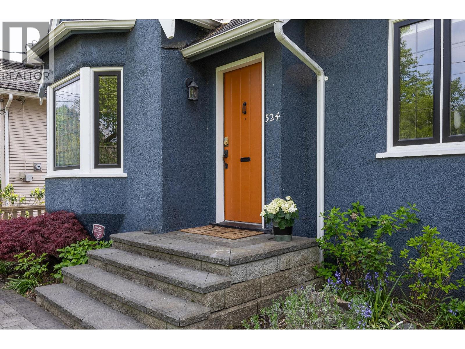 524 SECOND STREET, New Westminster