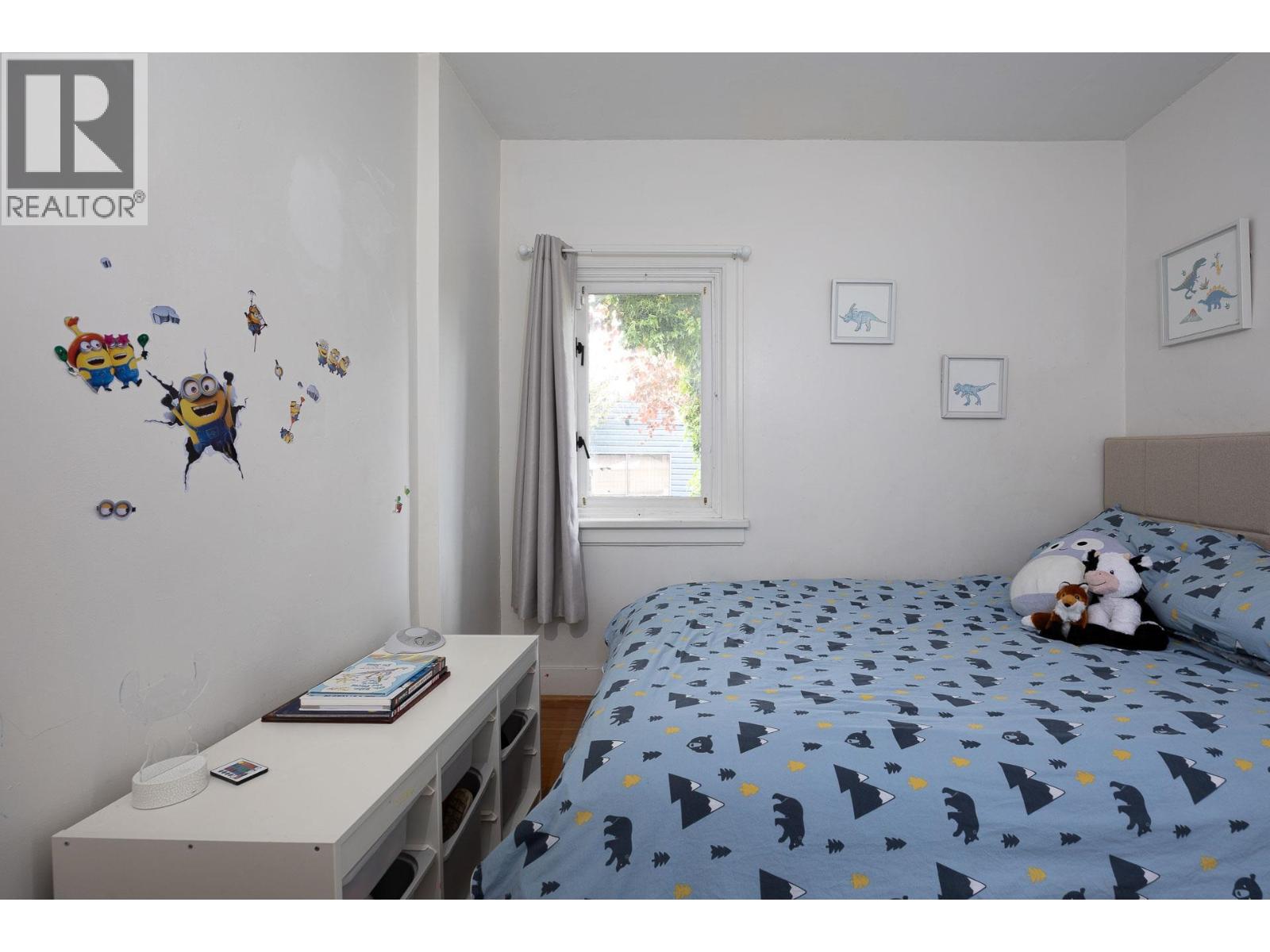 524 SECOND STREET, New Westminster