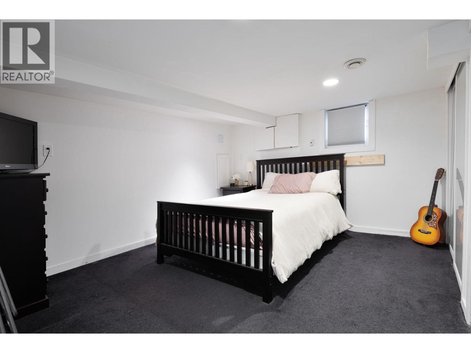 524 SECOND STREET, New Westminster