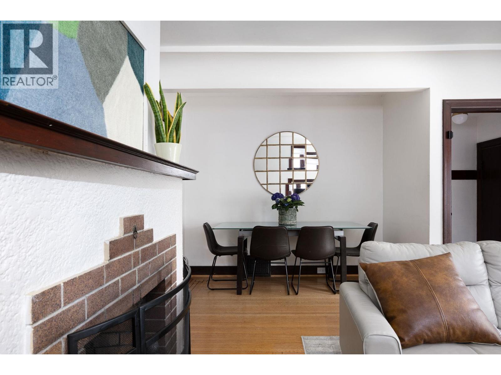 524 SECOND STREET, New Westminster