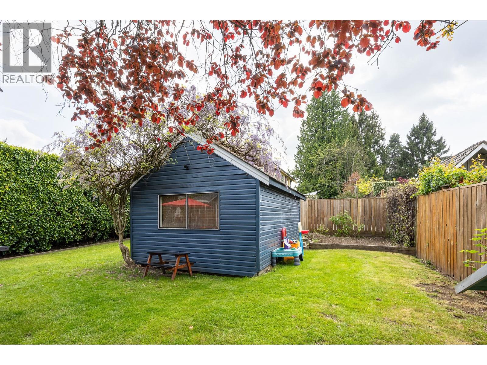 524 SECOND STREET, New Westminster