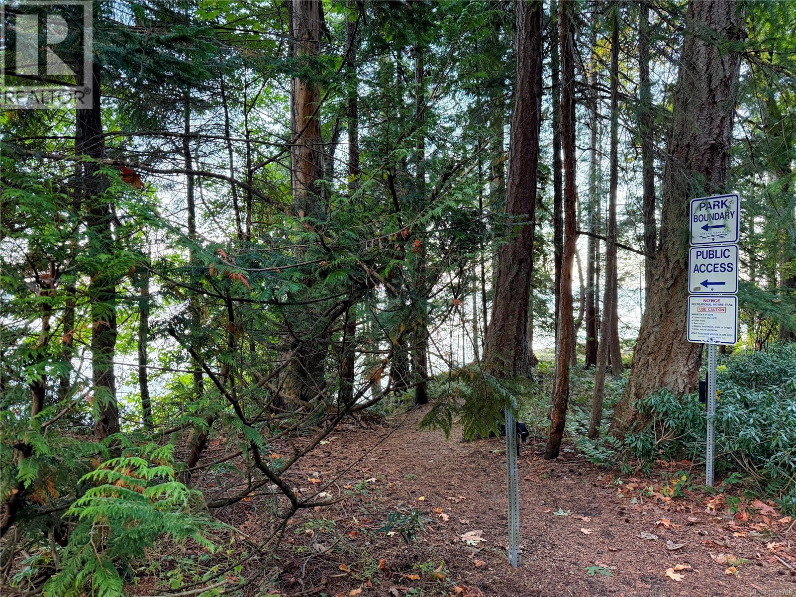 4781 McGuffie Rd, Nanaimo