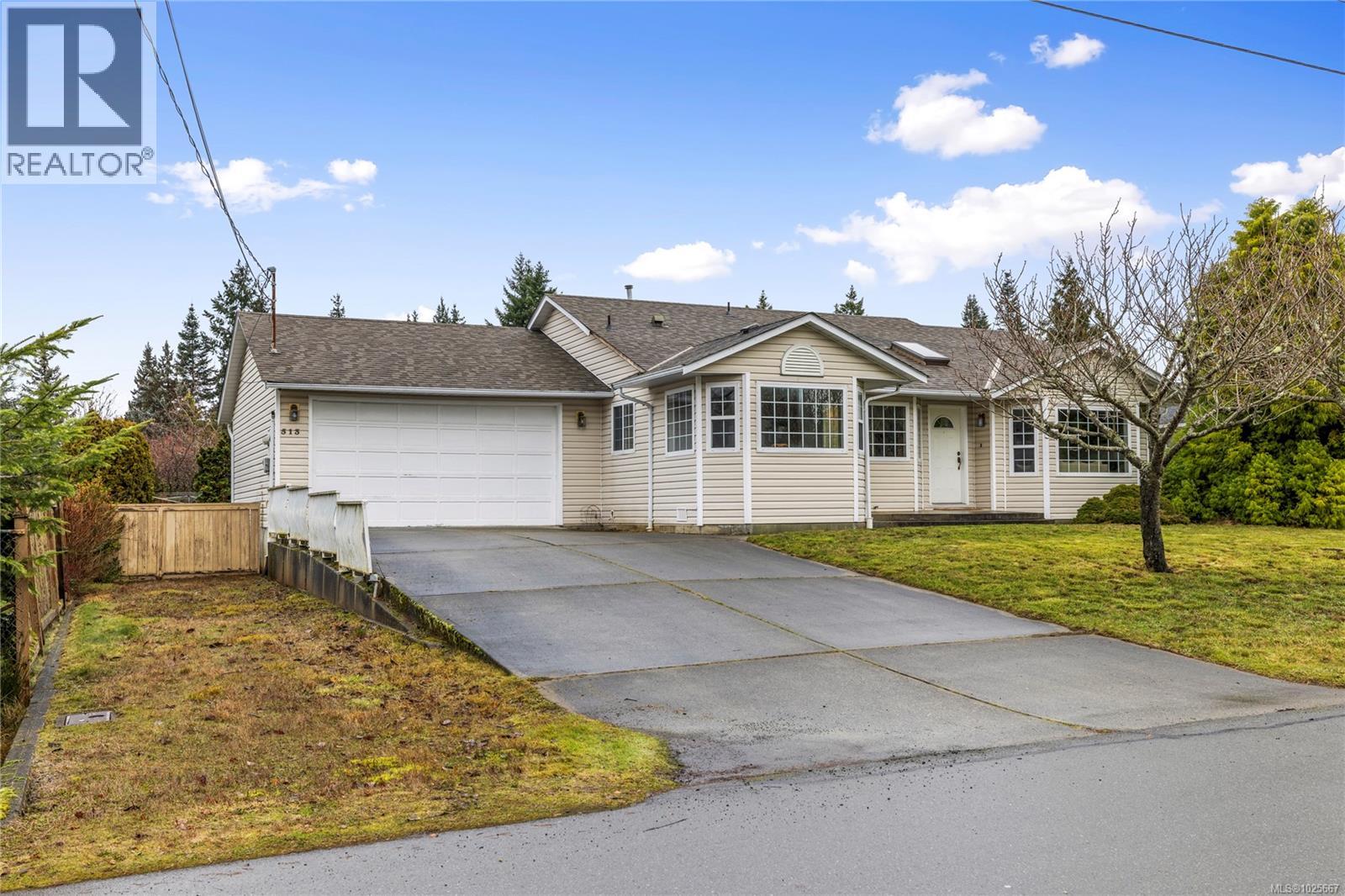 513 Rowan Dr, Qualicum Beach