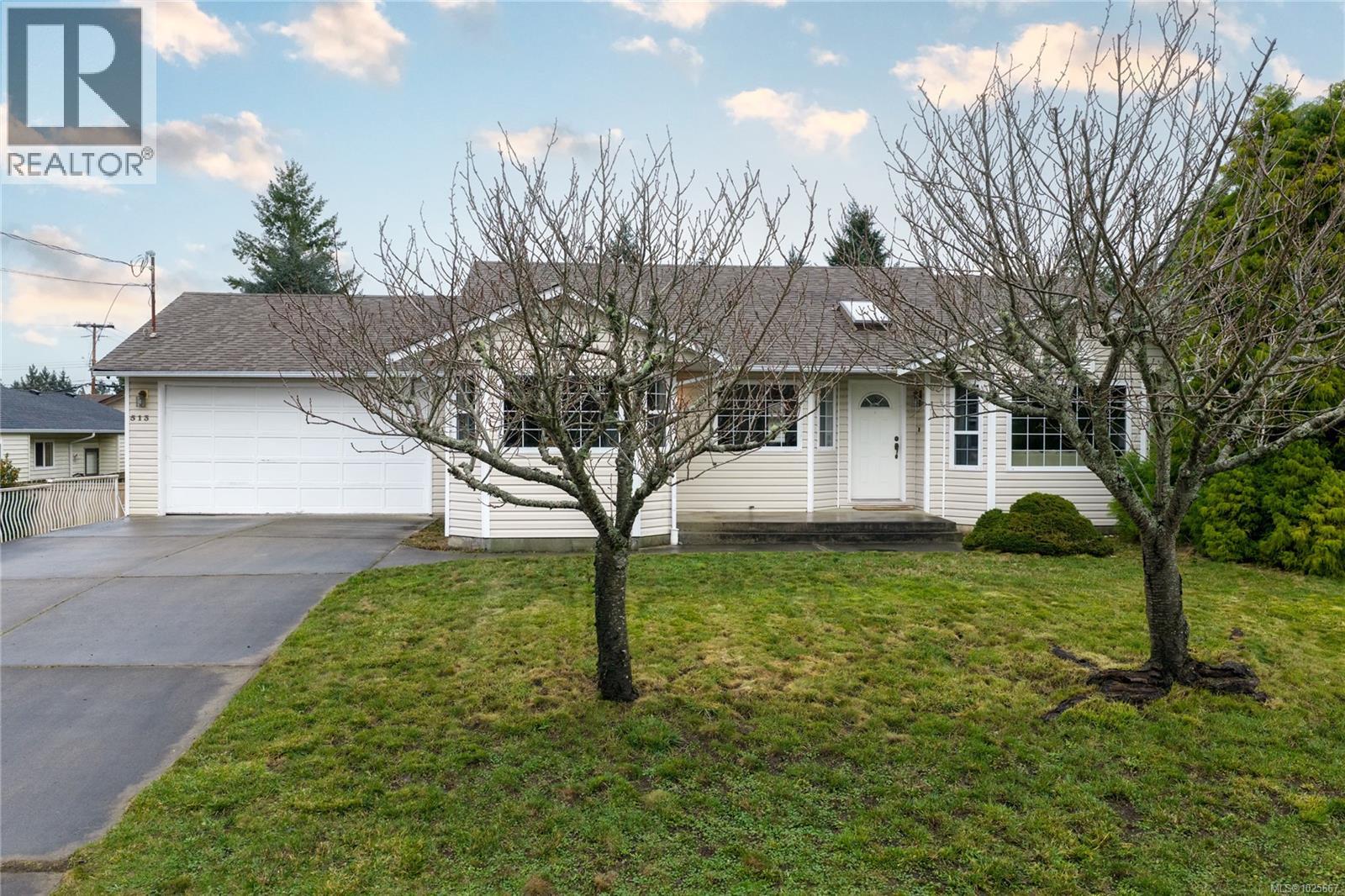 513 Rowan Dr, Qualicum Beach