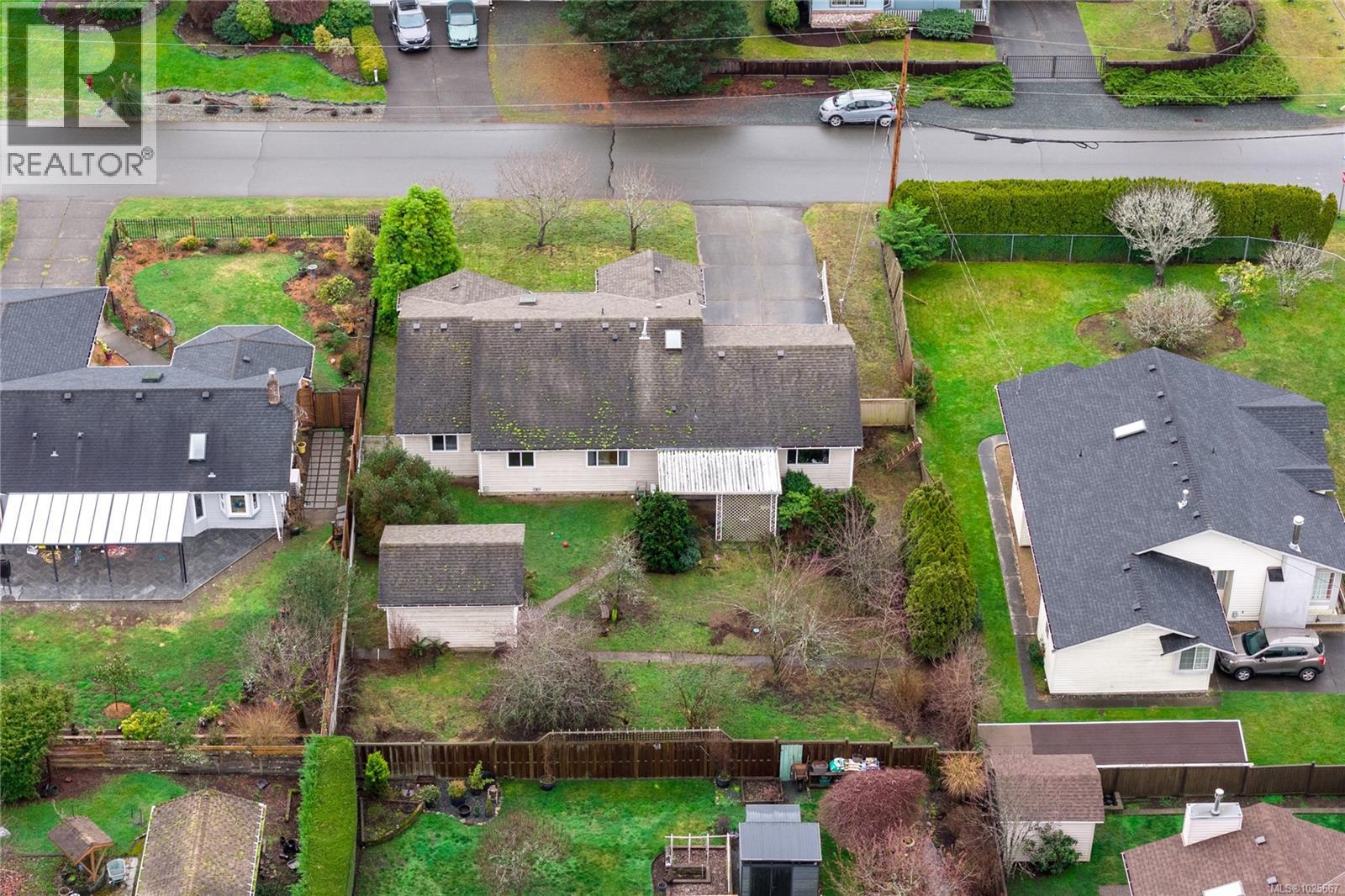 513 Rowan Dr, Qualicum Beach