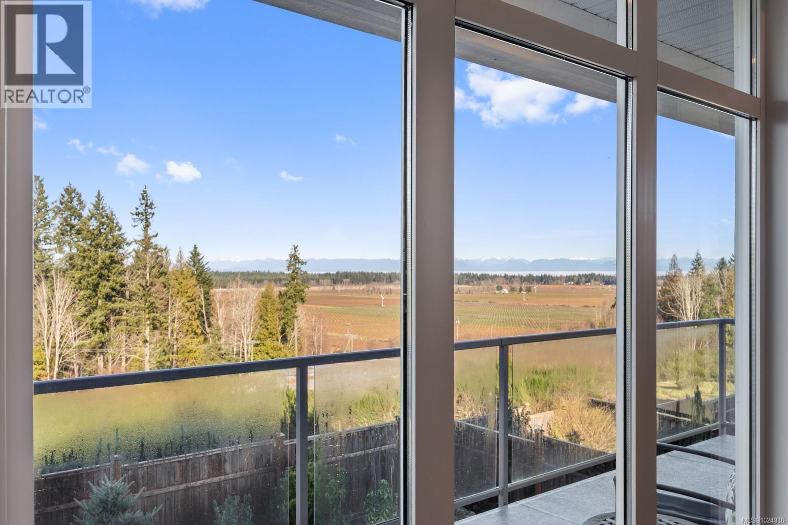 1376 Crown Isle Blvd, Courtenay