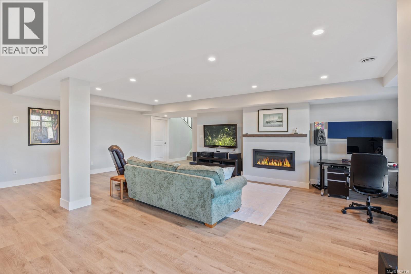 1376 Crown Isle Blvd, Courtenay