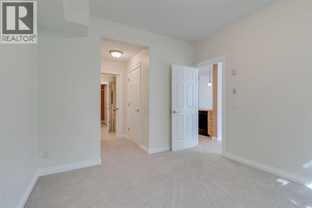 Single Family House for Sale in   Hemlock Crescent SW Spruce Cliff Calgary 