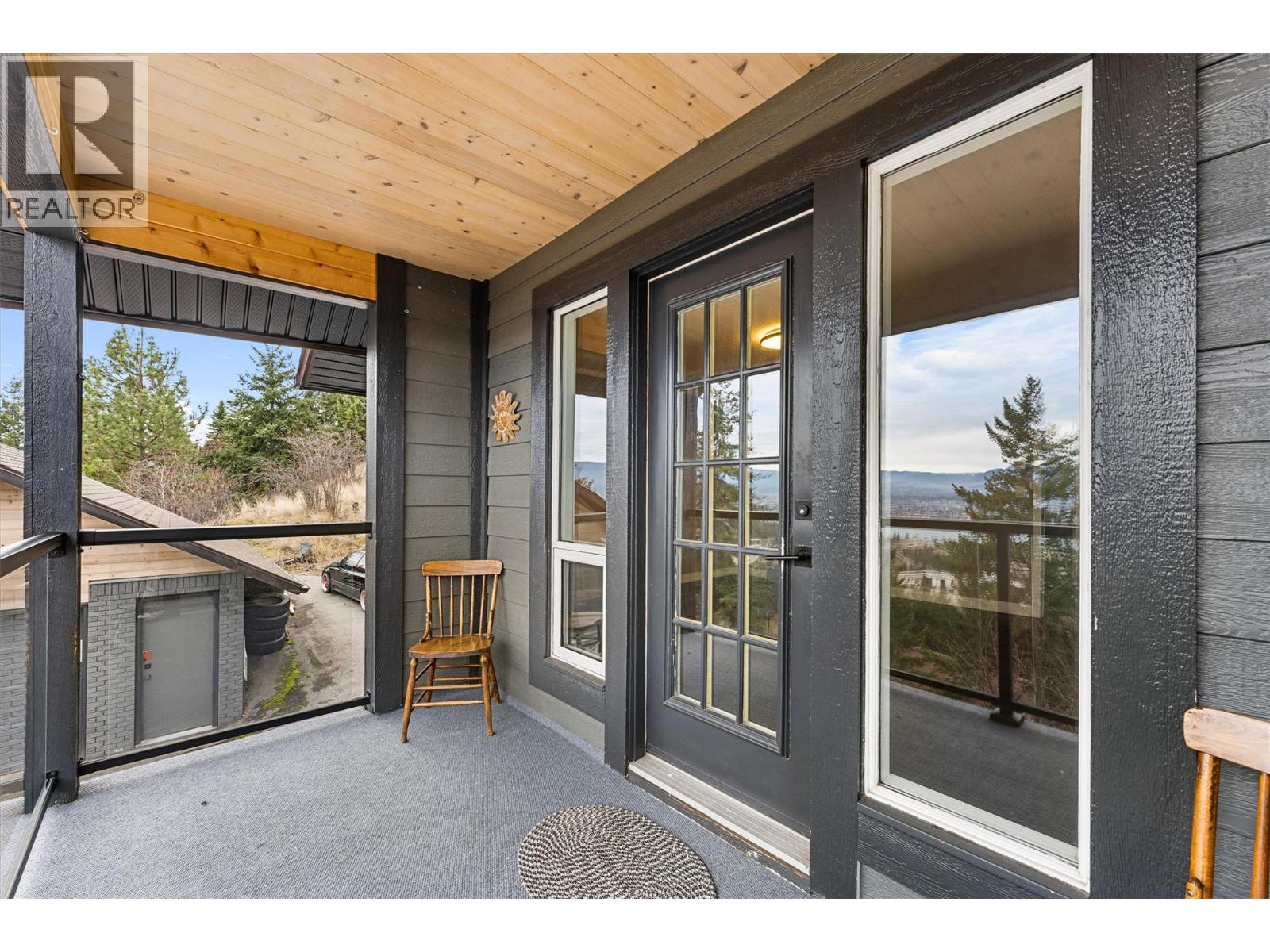  1642 Griffiths Place, West Kelowna