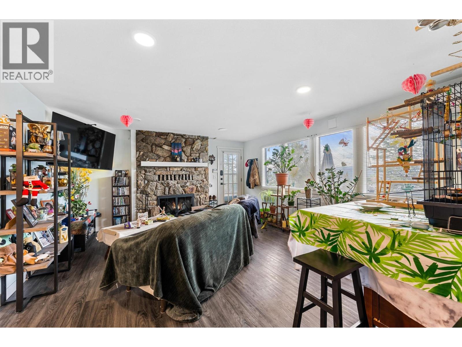  1642 Griffiths Place, West Kelowna