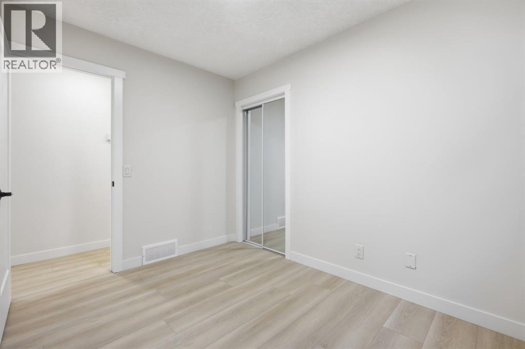 Single Family House Bungalow for Sale in  Berkley Road NW Beddington Heights Calgary 