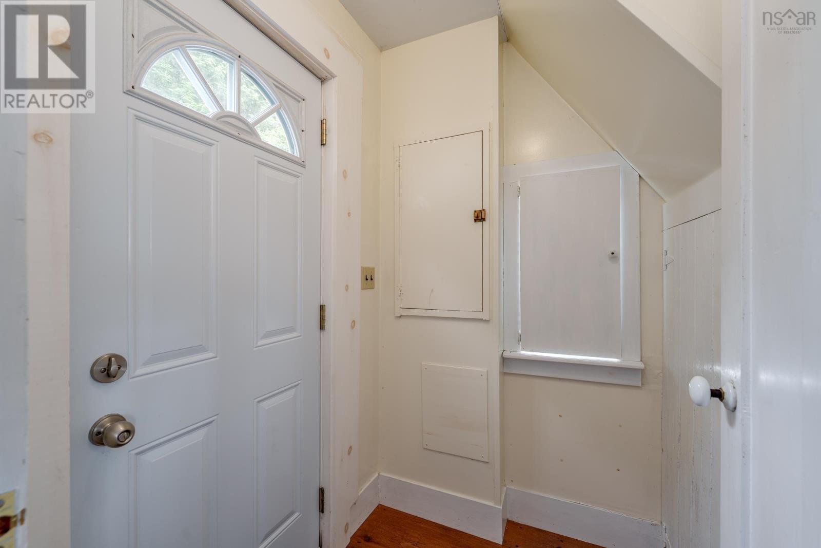 Property 4 of 42 of 7227 Highway 101