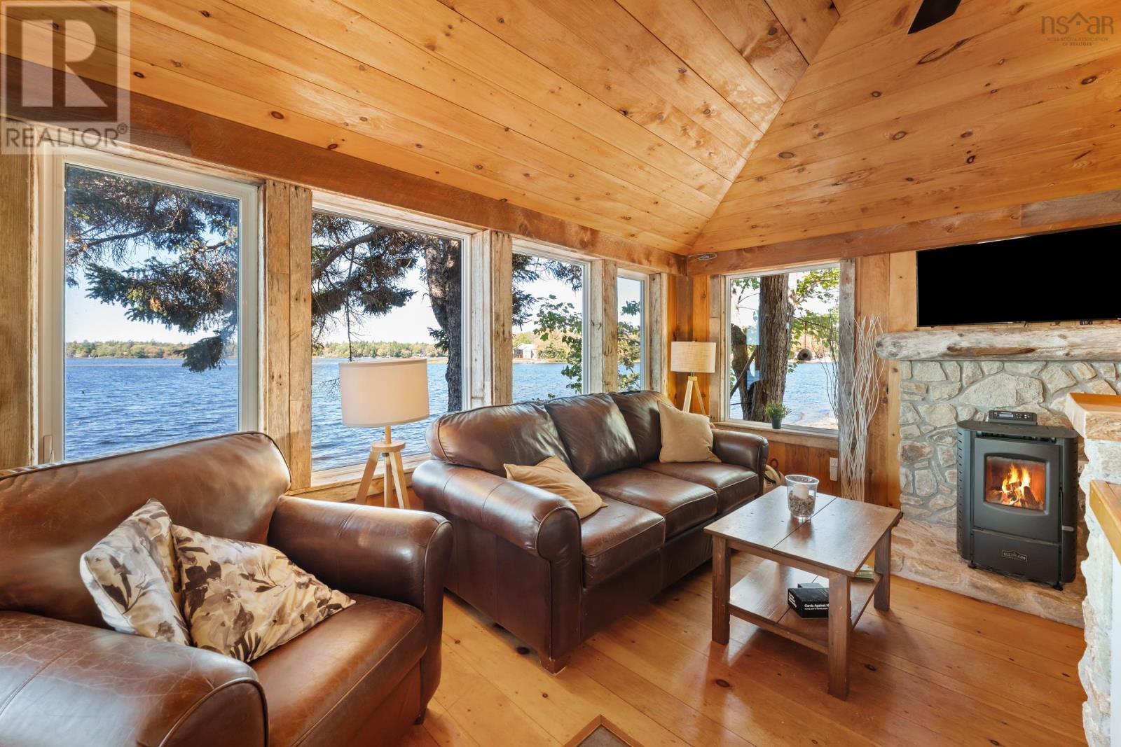 Property 36 of 45 of 141/143 Timberland Road