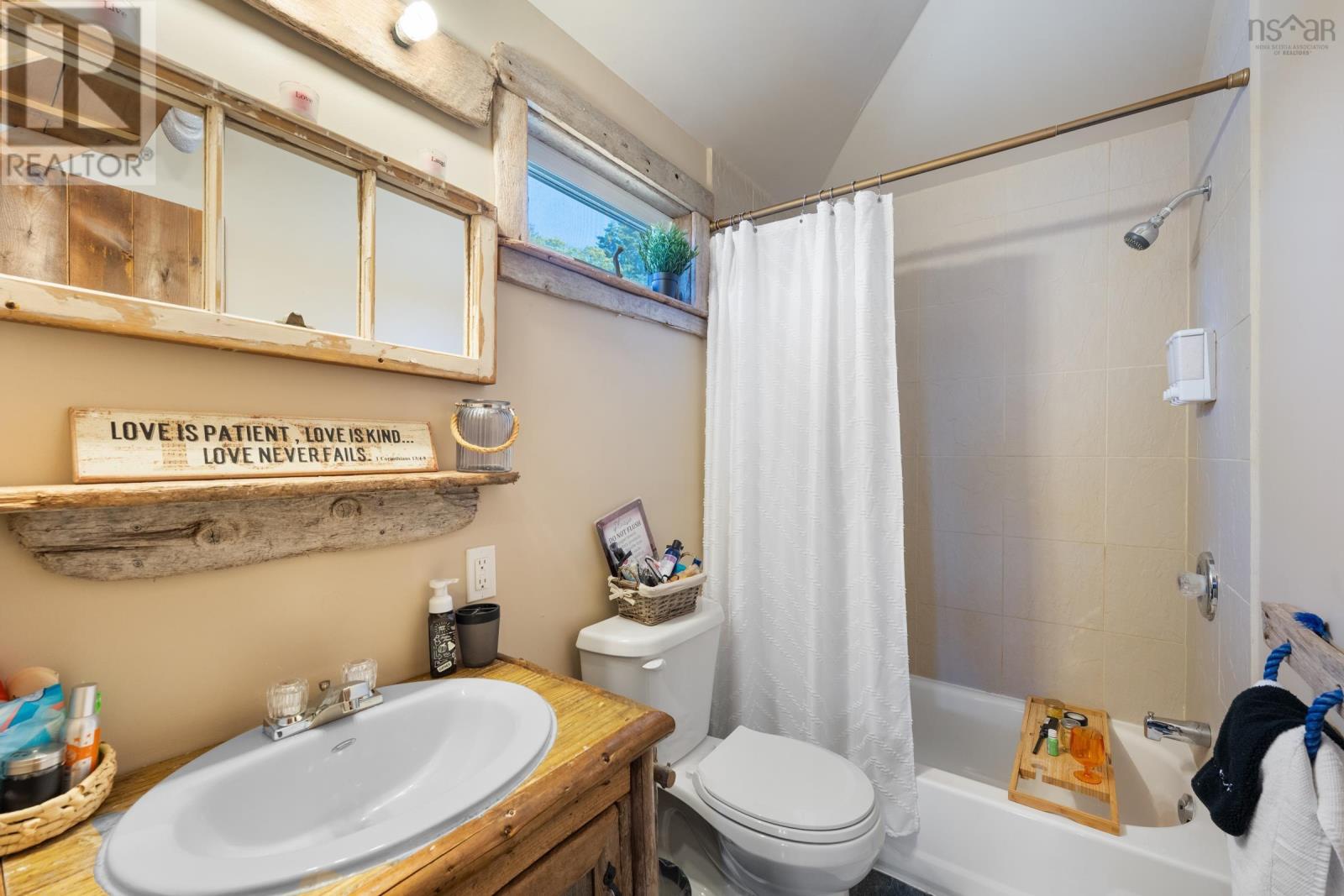 Property 39 of 45 of 141/143 Timberland Road